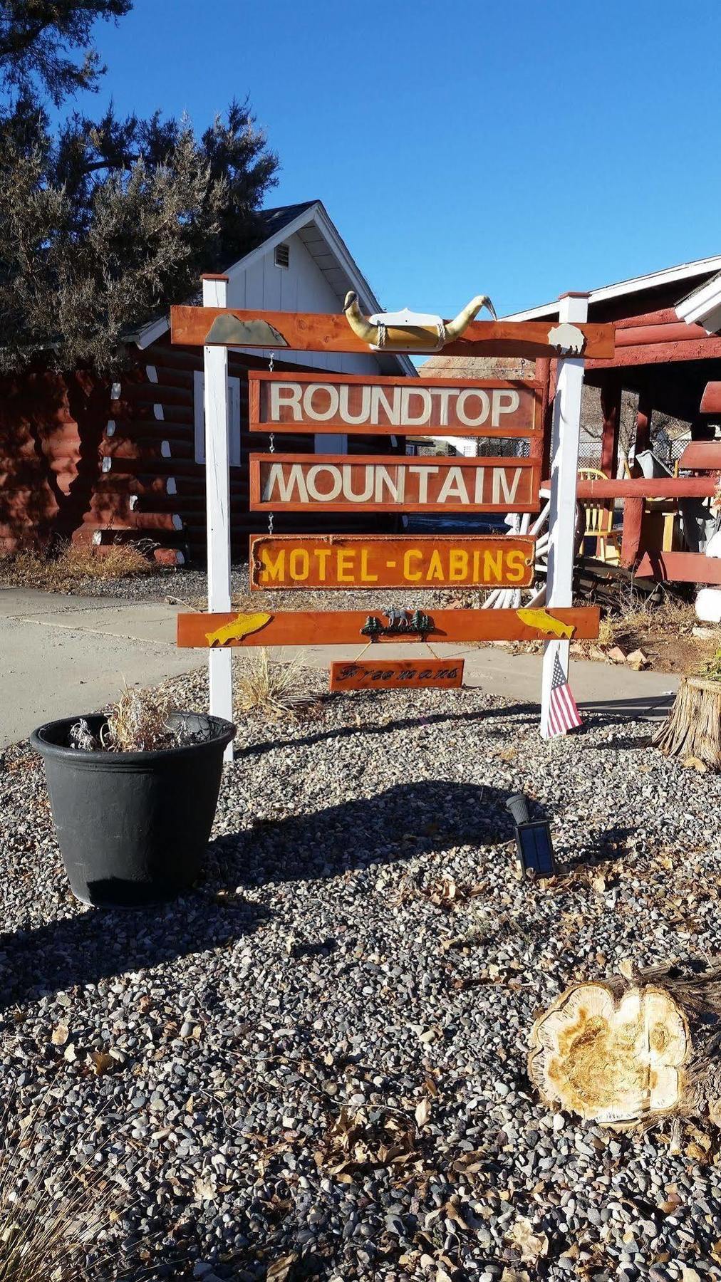 Roundtop Mountain Vista - Cabins And Motel Термополіс Екстер'єр фото